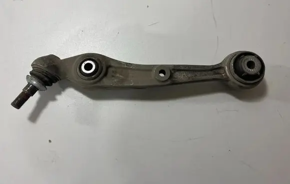 BMW X7 G07 Front lower control arm/wishbone 6878082 8866772