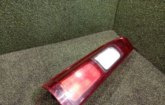Renault Trafic III (X82) Rear/tail lights 265556737R