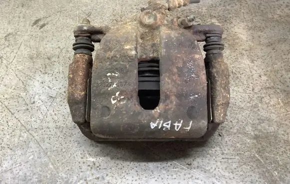 Skoda Fabia Mk2 (5J) Front brake caliper