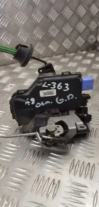 Audi A8 S8 D3 4E Rear door lock 4E0839016