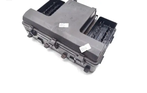 Ford Mondeo MK V Fuse module FG9T-14A067-EB