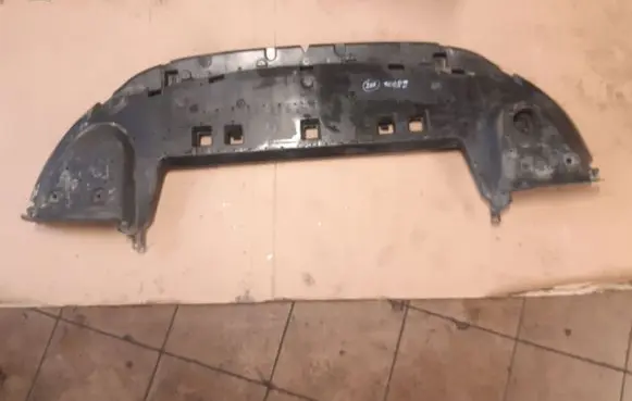Peugeot 5008 II Front bumper skid plate/under tray 