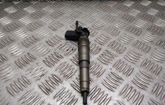 BMW 7 E65 E66 Fuel injector 0445115070 779272107