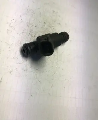Chrysler Neon I Fuel injector 0280155782 04669772