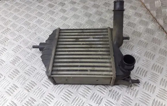 Fiat Punto (188) Intercooler radiator 8.478.500.0.0