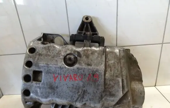 Opel Vivaro Oil sump