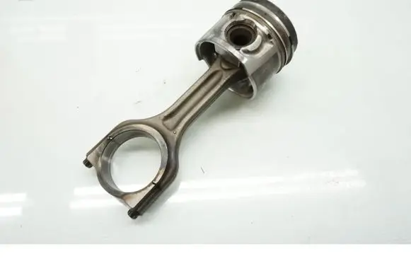 Mazda 3 II Piston with connecting rod 