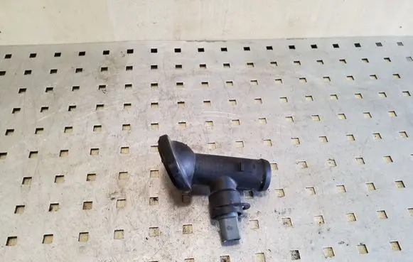 Volkswagen PASSAT B6 Engine coolant pipe/hose 03G121121D 03L121121A