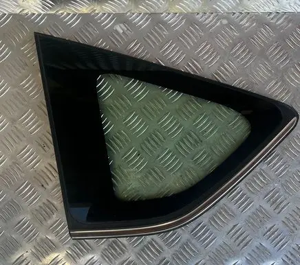 Toyota RAV 4 (XA40) Rear side window 43R005834