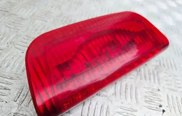 Nissan Juke I F15 Third/center stoplight T004