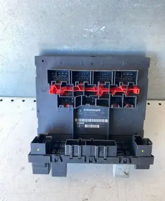 Volkswagen Touran I Comfort/convenience module 3C0937049AH H54S2202 F005V00666