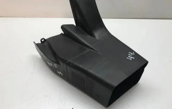 BMW 3 E46 Intercooler air guide/duct channel 8235244 5171823524