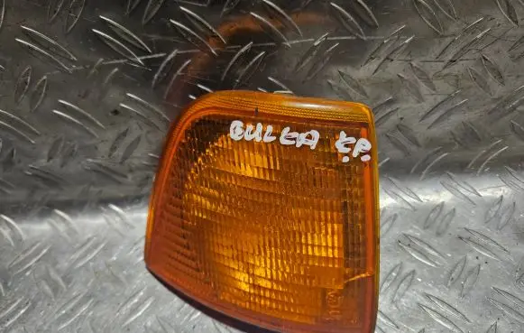 Audi 80 90 B3 Front indicator light 185143 010288
