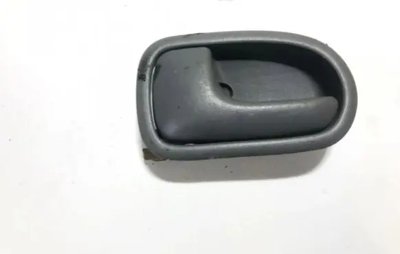 Mazda 626 Rear door interior handle dh22i