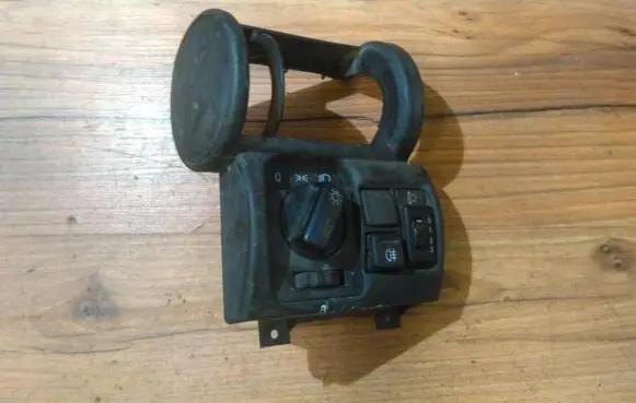 Opel Combo B Light switch 90437312