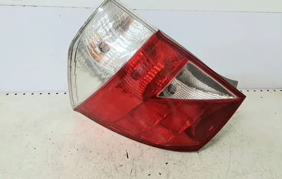 Honda FR-V Rear/tail lights
