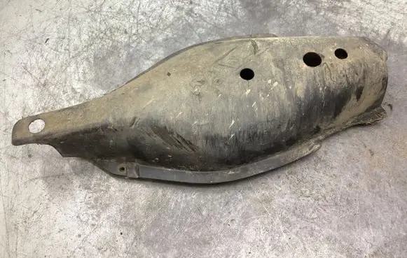 Rear underbody cover/under tray
