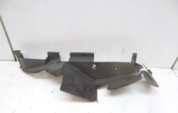 Audi A6 S6 C5 4B Intercooler air guide/duct channel 4B0121284G