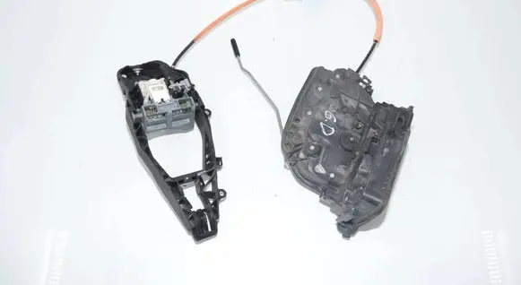 BMW 5 G30 G31 G38 Rear door lock 7477690 9881774 51227477690