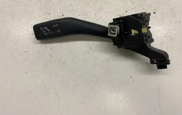 Volkswagen Golf V Indicator stalk 1K0953513E