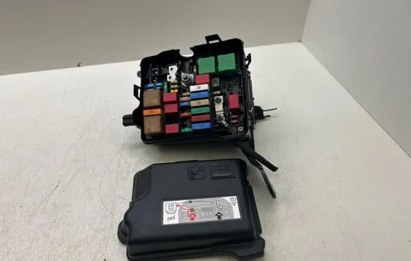Fuse box set