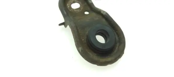 Radiator mount bracket