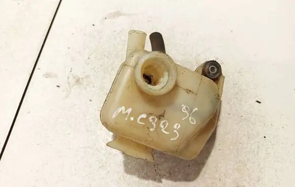 Mazda 323 Coolant expansion tank/reservoir