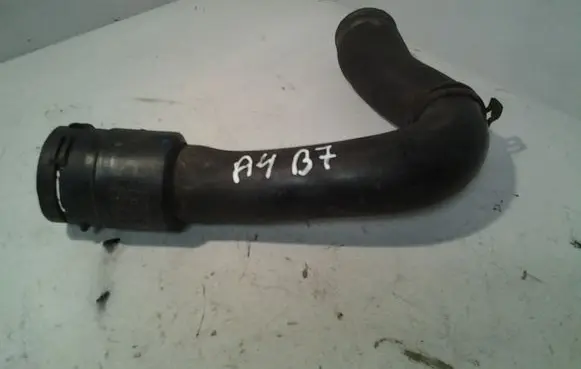 Audi A4 S4 B7 8E 8H Intercooler hose/pipe 8E0121101AA