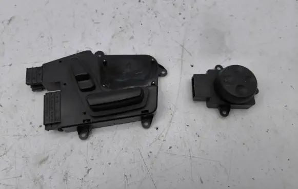 Tesla Model S Seat control switch A1648201410 03464805R AG130872A