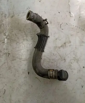 Suzuki Grand Vitara II Engine coolant pipe/hose