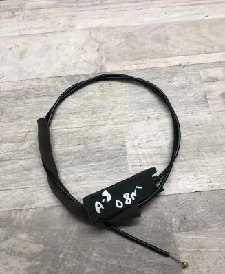 Audi A3 S3 A3 Sportback 8P Engine bonnet/hood lock release cable 4E0823543
