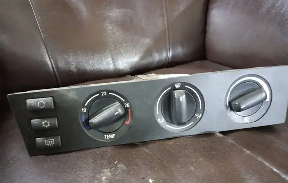 BMW 5 E39 Climate control unit