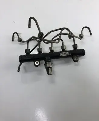 Fuel main line pipe