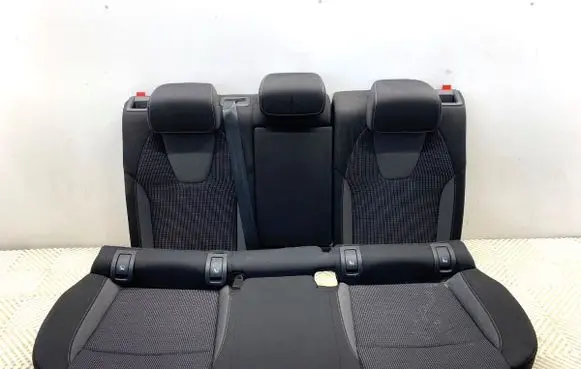Skoda Octavia Mk4 Second row seats 
