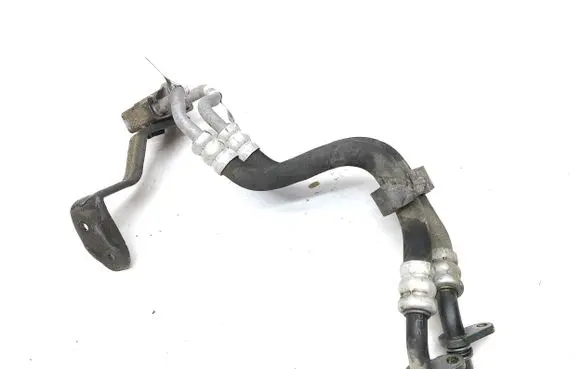 Gearbox oil cooler pipe/hose