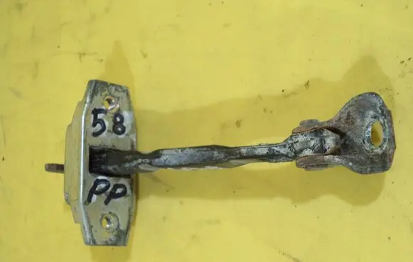 Toyota RAV 4 (XA30) Front door check strap stopper 133KM