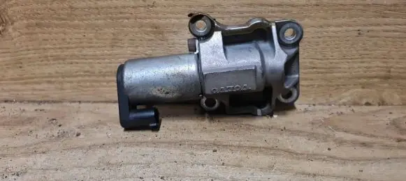 Volvo XC70 Turbo solenoid valve 8670421