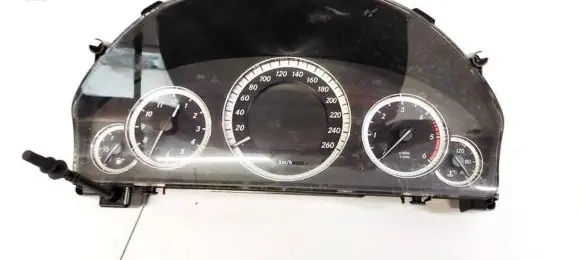 Mercedes-Benz E W212 Speedometer (instrument cluster) A2129004104 A2125400548