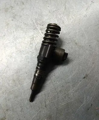 Fuel injector