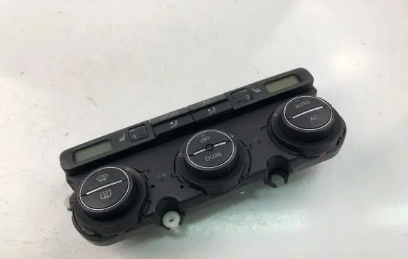 Volkswagen PASSAT B6 Interior fan control switch 74677581