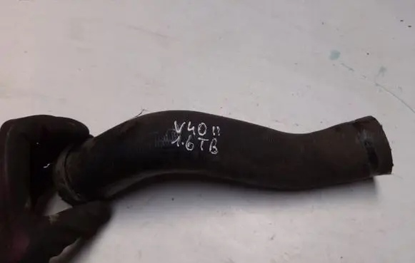Volvo V40 Intake resonator 