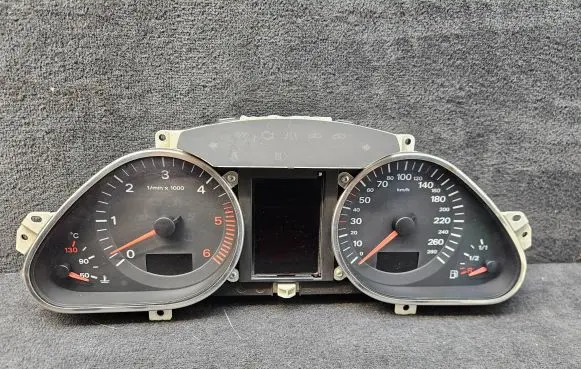 Audi A6 S6 C6 4F Speedometer (instrument cluster) 4F0920901G 4F0910900C 503001720200
