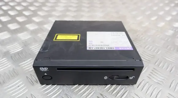 Jaguar XF X250 Navigation unit CD/DVD player AW8310E887CB