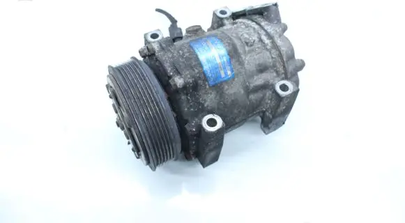 Volvo S40 Air conditioning (A/C) compressor (pump) 3M5H19D629