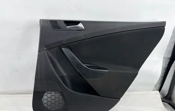 Volkswagen PASSAT B6 Rear door card panel trim 3C5867212