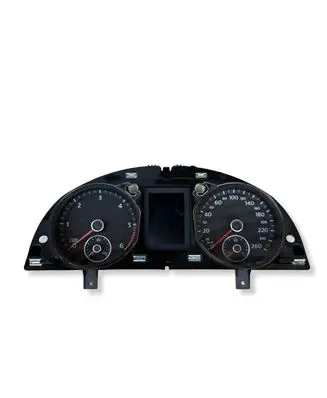Volkswagen PASSAT B7 Speedometer (instrument cluster) 3AA920870A