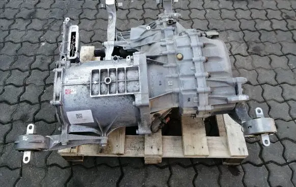 Porsche Taycan 9J1 Electric car motor 9J1901153B