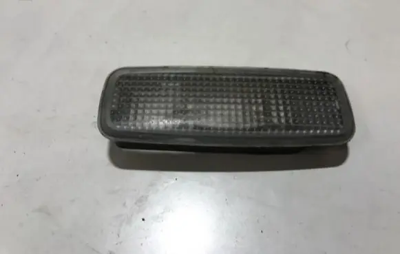 Audi A6 S6 C5 4B Other interior light 8l0947105a