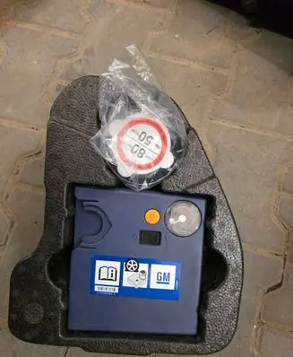 Opel Zafira C Spare wheel section trim 