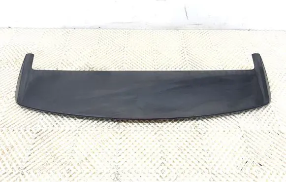 Tailgate/trunk spoiler